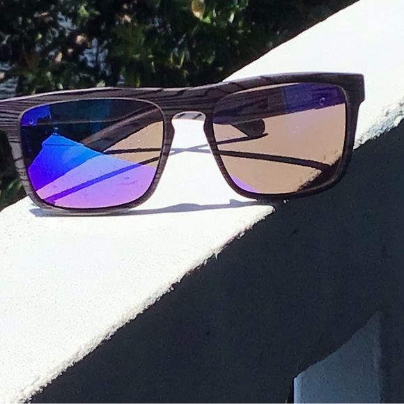 Rare Quiksilver The Ferris Faux Wood Frames Sunglasses in Green Gray and Black - Picture 4 of 16